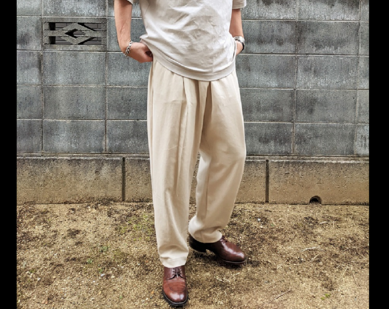 ユニクロＵ「スウェットギャザーパンツ」レビュー！これ一本で大人顔なファッションに。メンズもＯＫ。－Hizasi うえをむいてあるこう
